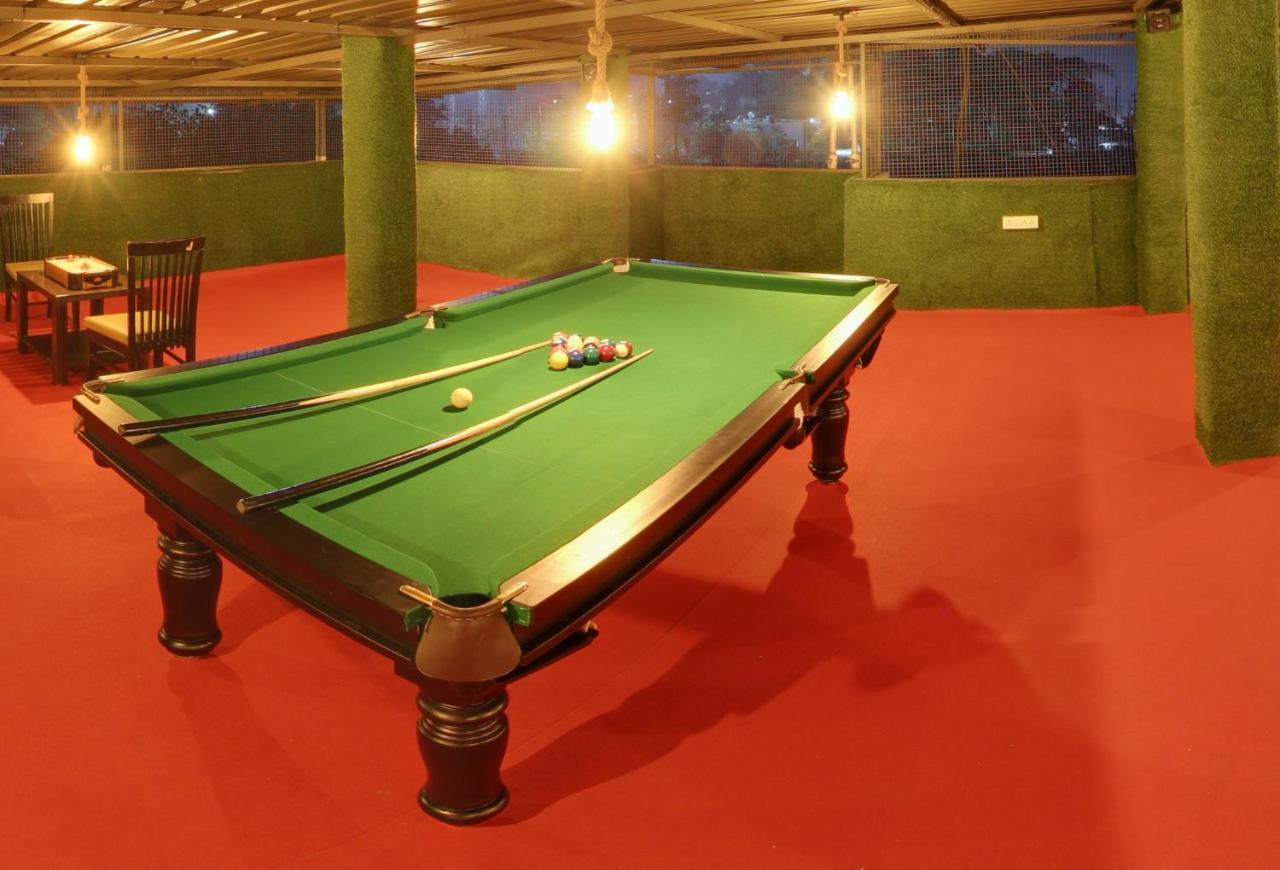 Hotel Rain Sky Inn Lonavala Buitenkant foto